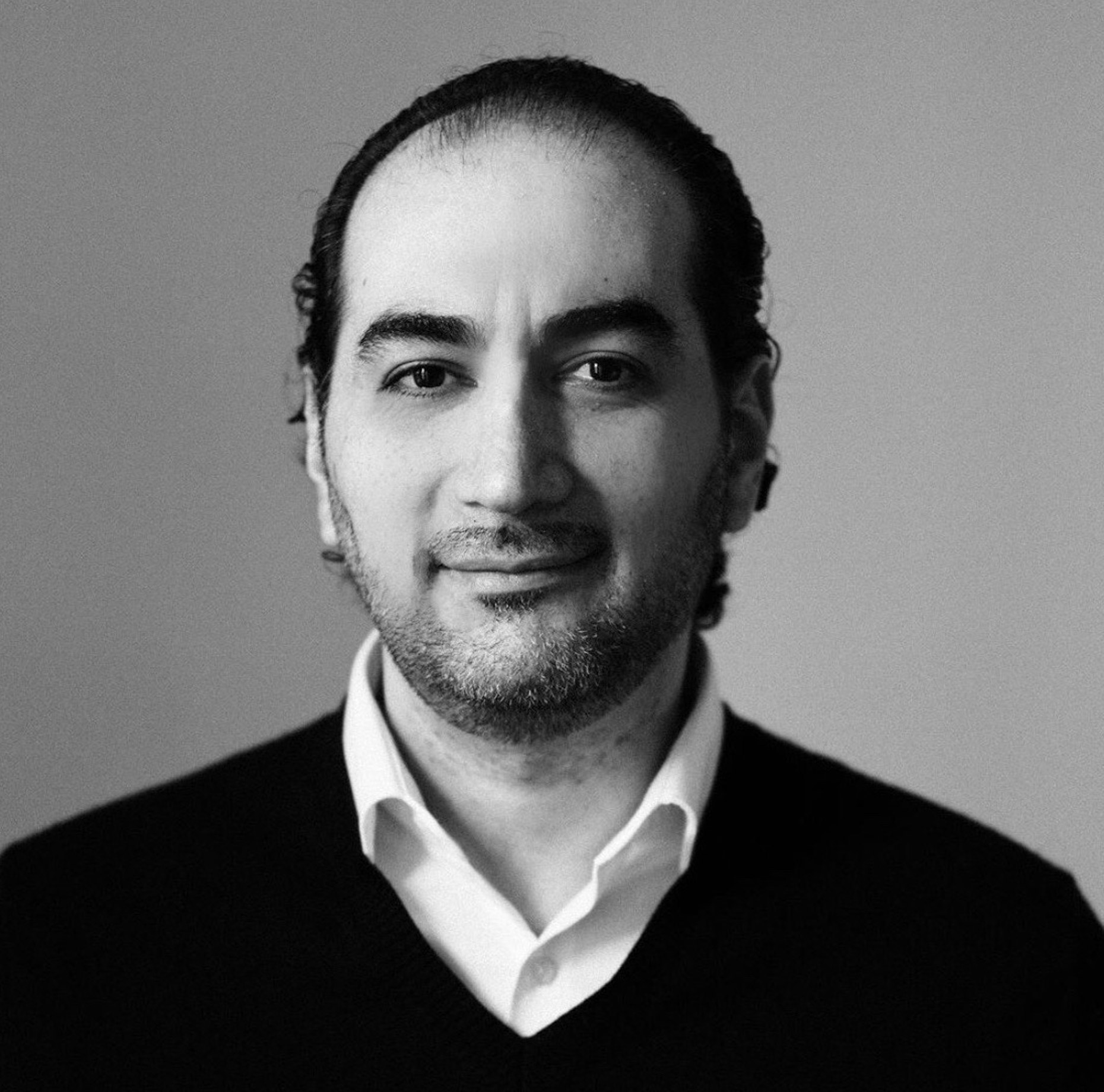 Author Kyle Mani